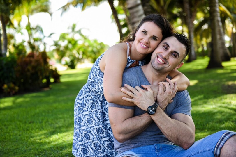 Un homme et une femme qui partage un amour platonique