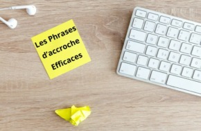 Clavier et post-it " les phrases d'accroche efficaces"