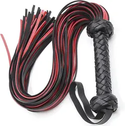 fouet cuir bdsm flogger