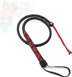 fouet rouge cuir cosplay
