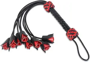 fouet sexy cuir roses