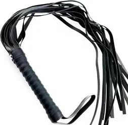fouet cuir noir bdsm
